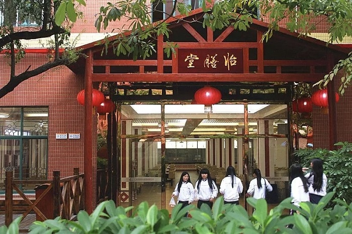 广东省外语艺术职业学院的王牌专业，绝对是艺术天命人的首选！