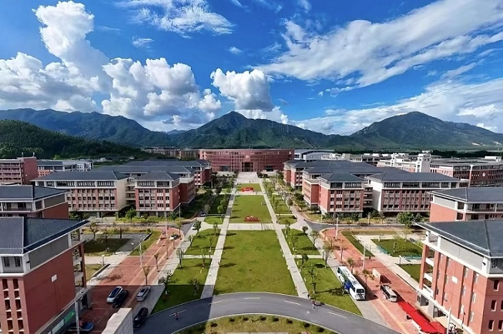 考上了广东交通职业技术学院的同学太幸运了，说不定有望升本哦！（嘘）