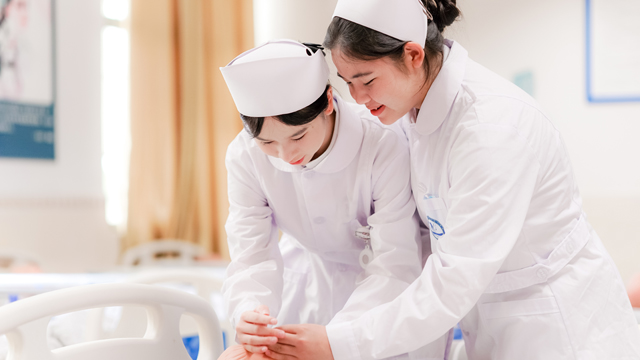 升学指南 | 26年高考体检&ldquo;脱光光&rdquo;！复读生也要？